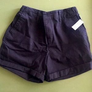 Old Navy everyday short.